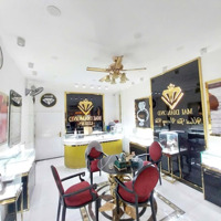 ( Chính Chủ) Tôi Cần Bán Nhà Mp Hà Trung, Quận Hoàn Kiếm, Hn,Diện Tích65 M X 5 T,Mặt Tiền4,2 M, Giá Bán 50 Tỷ