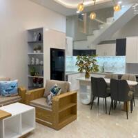 Bán nhà góc 2 mặt tiền đường Chí Linh, p. Phước Hoà, tp. Nha Trang dt 101m2 Giá 6,9 Tỷ