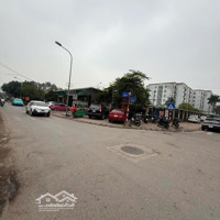 Trịnh Văn Bô: Lô Góc, Cạnh Đại Học Fpt Mat Tien 18M. Duong Doi 22M.ve He 4M