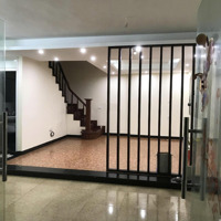 Cho Thuê Nhà Trần Quốc Hoàn,Diện Tích45M2, 5 Tầng,Mặt Tiền5,6M, Thông Sàn, Gara