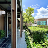 Chủ Nhà Cần Cho Thuê Căn Hộ 4 Phòng Ngủ - View Trực Diện Sông - Thang Máy Riêng - Full Nội Thất Xịn