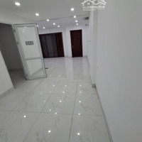 Cho Thuê Nhà Liền Kề 90 Nguyễn Tuân.diện Tích70M2, 5T, Thông Sàn, Thang Máy, Đh, Nhà Đẹp 39 Triệu