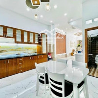 Chú Long Định Cư Bán Nhà Hẻm 5,5M. Giá Bán 3,05 Tỷ. Duy Tân, Phường 15, Phú Nhuận. 0765369477. Shr