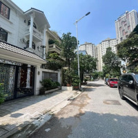 Siêu Phẩm Biệt Thự Song Lập Phong Cách Cổ Điển Văn Khê Hà Đông - Thang Máy Nhập Khẩu - Vỉa Hè Rộng