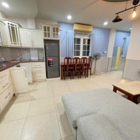 Cho Thuê Chdv 2 Phòng Ngủtại Bến Vân Đồn, 90M2 Ban Công Lớn