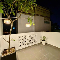 Chủ Gấp Bán Nhà Sát Mặt Tiền Đường Nhựa Nguyễn Thần Hiến Q4 ( 35M2 )