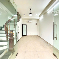 5Tỷ 590 Triệu Mặt Phố Víp Quận Long Biên Dt22,4/ 26M2Mặt Tiền4M X 4 Tầng Cơ Hội Không Có Căn Thứ2 Sđcc