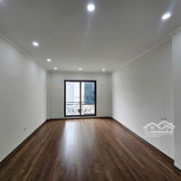 Nhà Phố Trạm 67/80M2 Xây 4 Tầng Sân Cổng Riêng Giá Bán 8,7 Tỷ Nhà Xây Mới 60M2 Sân Riêng 20M2