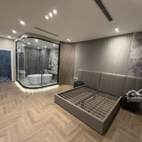 Hoa Hậu Cổ Linh-Phố Trạmdiện Tích70M2 , Duplex,,Thang Máy, Gara 2Ôtô ,Full Nội Thất Xịn Sò Chi 20.5Tỷ ,