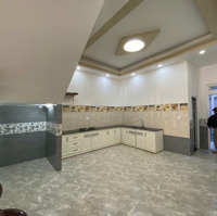 Bán Nhà Đẹp 3 Tầng, 100 M2 Mặt Tiền Kinh Doanh Nguyễn Lương Bằng, P2 Trung Tâm Đà Lạt Giá Chỉ 14 Tỷ