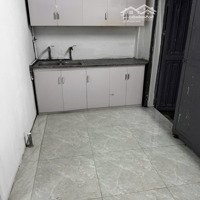 Nhà Riêng Cho Thuê Tại Phú Viên Bồ Đề