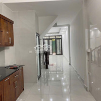 Bán Nhà 5 Tầng Chắc Chắn, 32M2 Gần Phố Bạch Mai Chỉ 4.2 Tỷ, Sổ Đỏ Chính Chủ!