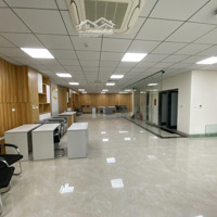Nhượng Gấp Sàn Văn Phòng 115M2 Tại Phố Vũ Trọng Phụng Đối Diện Chợ Thuốc Hapulico Chia Sẵn Phòng
