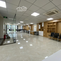 Nhượng Gấp Sàn Văn Phòng 115M2 Tại Phố Vũ Trọng Phụng Đối Diện Chợ Thuốc Hapulico Chia Sẵn Phòng