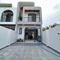 Bán Nhà Lầu Mới, Đẹp, Hiện Đại Thuộc Phường 10, Tp Mỹ Tho, Tg.diện Tích5X20M Giá Chỉ 2 Tỷ 460 Triệu Tl