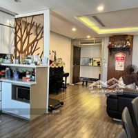 Bán M5 Nguyễn Chí Thanhdiện Tích133M2 72 Triệu/M2 9.6 Tỷ 0383906063