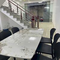 Cho thuê nhà phố Văn Cao, DT: 63m2, 3 phòng ngủ full đồ.