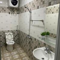 Cho thuê nhà phố Văn Cao, DT: 63m2, 3 phòng ngủ full đồ.