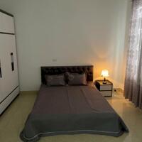 Cho thuê nhà phố Văn Cao, DT: 63m2, 3 phòng ngủ full đồ.