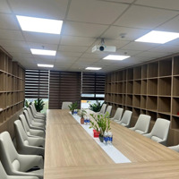 Cho Thuê Nhà Mặt Tiền Gần Võ Văn Kiệt Có Thang Máy