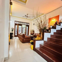 Bán Nhà Nguyễn Đình Hoàn, Cầu Giấy - 82M2X4T - 14,99 Tỷ, Nhà Dân Xây, Gần Mặt Phố, Nội Thất Đẹp
