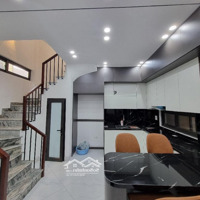 Bán Nhà Ngõ 55 Gia Thượng (Ngọc Thuỵ) - Long Biên 5 Tầng 30M2 Mới Xây Chưa Đến 6Tỷ Oto Đỗ Cồng