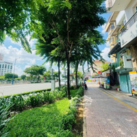 Bán Nhà Sát Mặt Tiền Khu Bến Vân Đồn Cạnh Quận 1