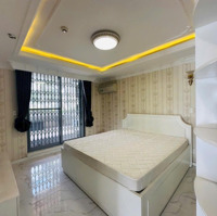 Bán Gấp Căn Hộ 3 Phòng Ngủ 128M2 Tại Green Valley, 9 Tỷ, Q7 Đầy Đủ Nội Thất Có Ô Xe Hầm. Lh Lan 0906743166
