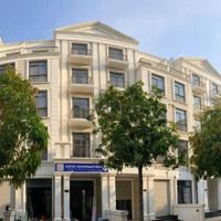 Bán Nhà Phốdiện Tích96M2 Giá Tốt Chỉ 17 Tỷ Bao Hết - Vị Trí Đẹp Tại Trung Tâm Vinhomes Grand Park