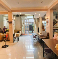 Nhà Mặt Tiền Đường Cmt8, Đối Diện Sân Lan Anh,Diện Tích5.5M X 16,3M, 2 Tầng Giá Bán 33,5 Tỷ Thương Lượng