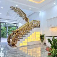 Nhà Đẹp Hoàn Công Ngay Trung Tâm Thương Mại 3Pn