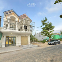 Nhà Đẹp Hoàn Công Ngay Trung Tâm Thương Mại 3Pn