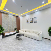 Bác Nào Có Ô Tô Nên Xem Ngay. Nhà Tại Hoàng Mai, Hà Nội