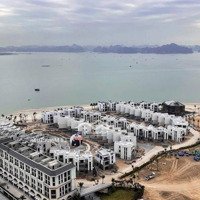 Biệt Thự Căn Góc Mặt Biển Riêng.