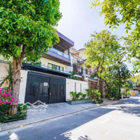 Cho Thuê Biệt Thự Full Nội Thất Cao Cấp, Có Tm Khu Trung Sơn Diện Tích: 200M2 Giá: 125 Triệu. Liên Hệ: 0908935765