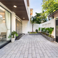 Cho Thuê Biệt Thự Full Nội Thất Cao Cấp, Có Tm Khu Trung Sơn Diện Tích: 200M2 Giá: 125 Triệu. Liên Hệ: 0908935765
