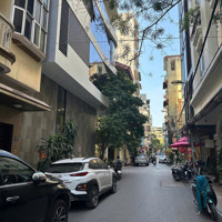 Nhà Hiếm Đẹp Đỗ Quang Ô Tô Tránh Vỉa Hè 4 Tầng Chắc Chắn Lên Xây Mới Hoặc Lắp Thang Máy Cực Đẹp