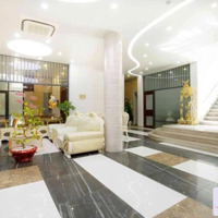 Khách Sạn Mặt Tiền Đường Hồng Bàng Nha Trang Trung Tâm Khu Phố Hàn