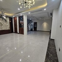 Bán Nhà Mặt Phố Quận Hai Bà Trung Vỉa Hè Kinh Doanh Sầm Uất Ngày Đêm 75M2 X5T