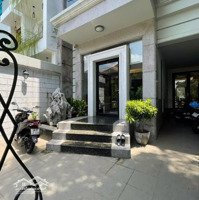 Villa Compound Thảo Điền Đẹp Sang Trọng Mà Giá Rẻ Như Nhà Phố Đây