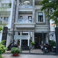 Villa Compound Thảo Điền Đẹp Sang Trọng Mà Giá Rẻ Như Nhà Phố Đây