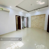 Ngay Cv Làng Hoa, 115M2 (5,5M X20M), 4 Tầng, 5 Phòng Master,Hẽm Xe Hơiđỗ Cửa.