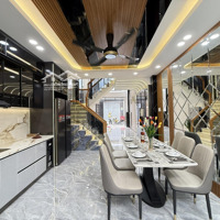 Nhà Sát Bên Công Viên 12Ha Đường Tx 25, Dt:4X15M, Lửng, 3Lầu, 4 Phòng Ngủ Gara Ô Tô, Sân Thượng, 6.75 Tỷ