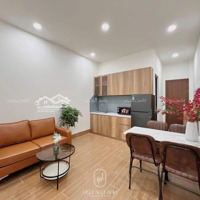 Căn Hộ Tách Bếp, Studio - Thang Máy - Hầm Xe - Bảo Vệ - Gần Chợ Tân Định, Cv - Lê Văn Tám
