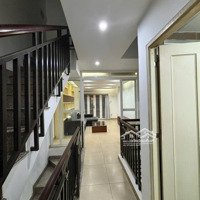 Cho Thuê Nhà Riêng 6 Phòng Ngủ 7 Vệ Sinh Nguyễn Trãi, Q5, Hcm, View Đẹp