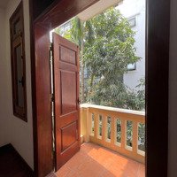 Vị Trí Hiếm! Sát Hồ Tây - Phố Nhật Chiêu - Ô Tô- Lô Góc, Nhà Đẹp Dân Xây 55M-5 Tầng, Giá Bán 19.8 Tỷ