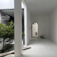 Chính Chủ Bán Căn Nhà Mới Xây Xong Đang Làm Nội Thất. Xây Rất Tâm Huyết Từng Cái Móng Nhà