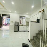 BÁN NHÀ 6,8X9M, ĐƯỜNG TÂN CHÁNH HIỆP 18, GẦN TRƯỜNG ĐẠI HỌC GIAO THÔNG, SHR