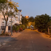 Bán Bt, Chốt Bảo Vệ Sát Nhà Tại Gia Hòa, 18 Tỷ (Còn Giảm) 133M2, 3 Tầng. Thị Trường: (110- 135 Triệu/M2)