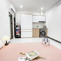 Chính Chủ Cho Thuê Studio Tại Lê Văn Lương, Full Đồ, Có Ban Công, Có Máy Giặt Riêng, Chỗ Để Xe Rộng